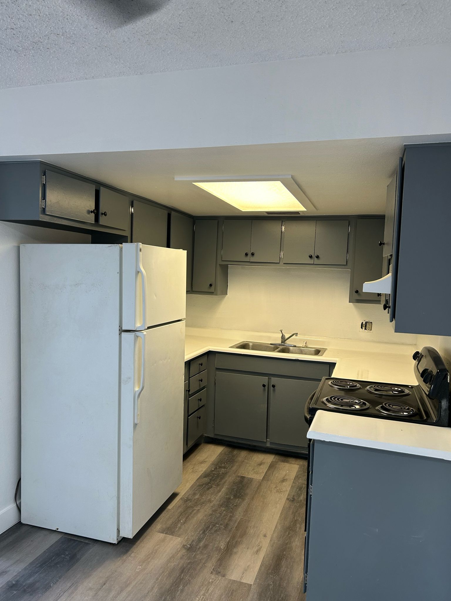 3125 North Pecos Road - 305